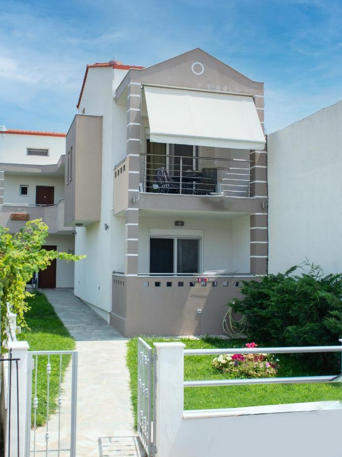 Anneta'S House Apartment Никити Екстериор снимка