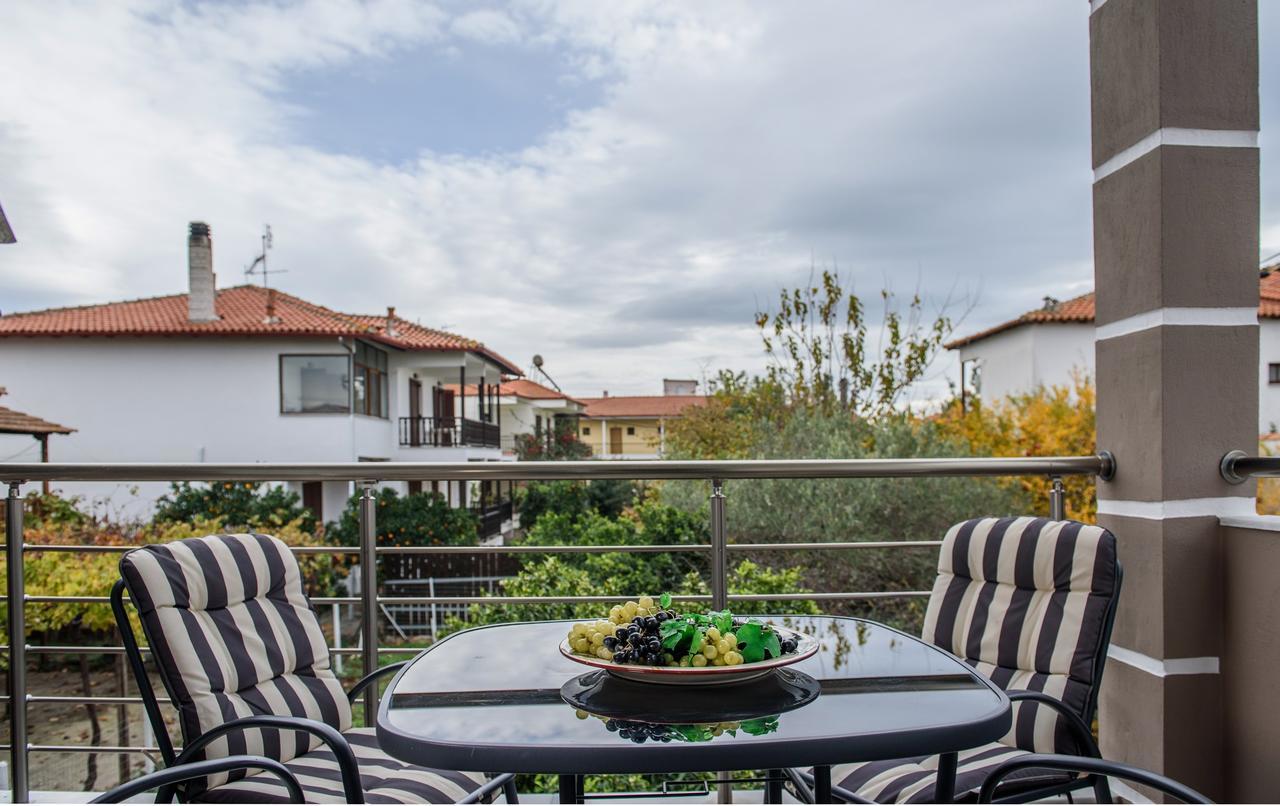 Anneta'S House Apartment Никити Екстериор снимка